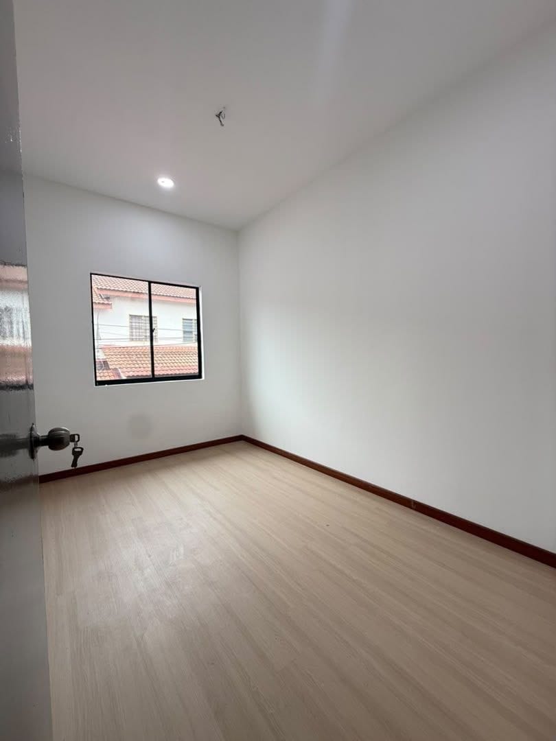 RM388K ONLY | Fully Renovated 4BR Double Storey Mid Cost @ Scientex 15 Kelapa Sawit, Kulai - Image 15