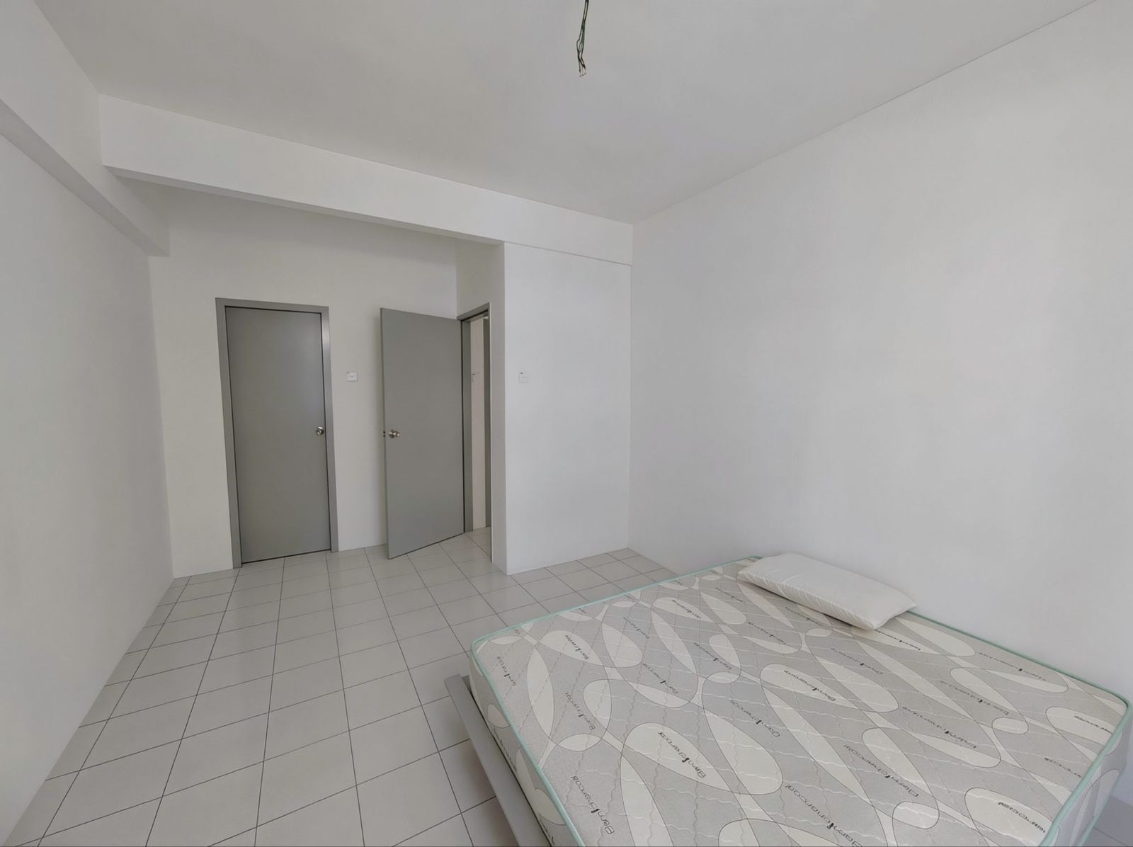 Apartment For Rent @ Taman Scientex Utama Senai | 3 Rooms | 2 Baths | RM1,400 - Image 5