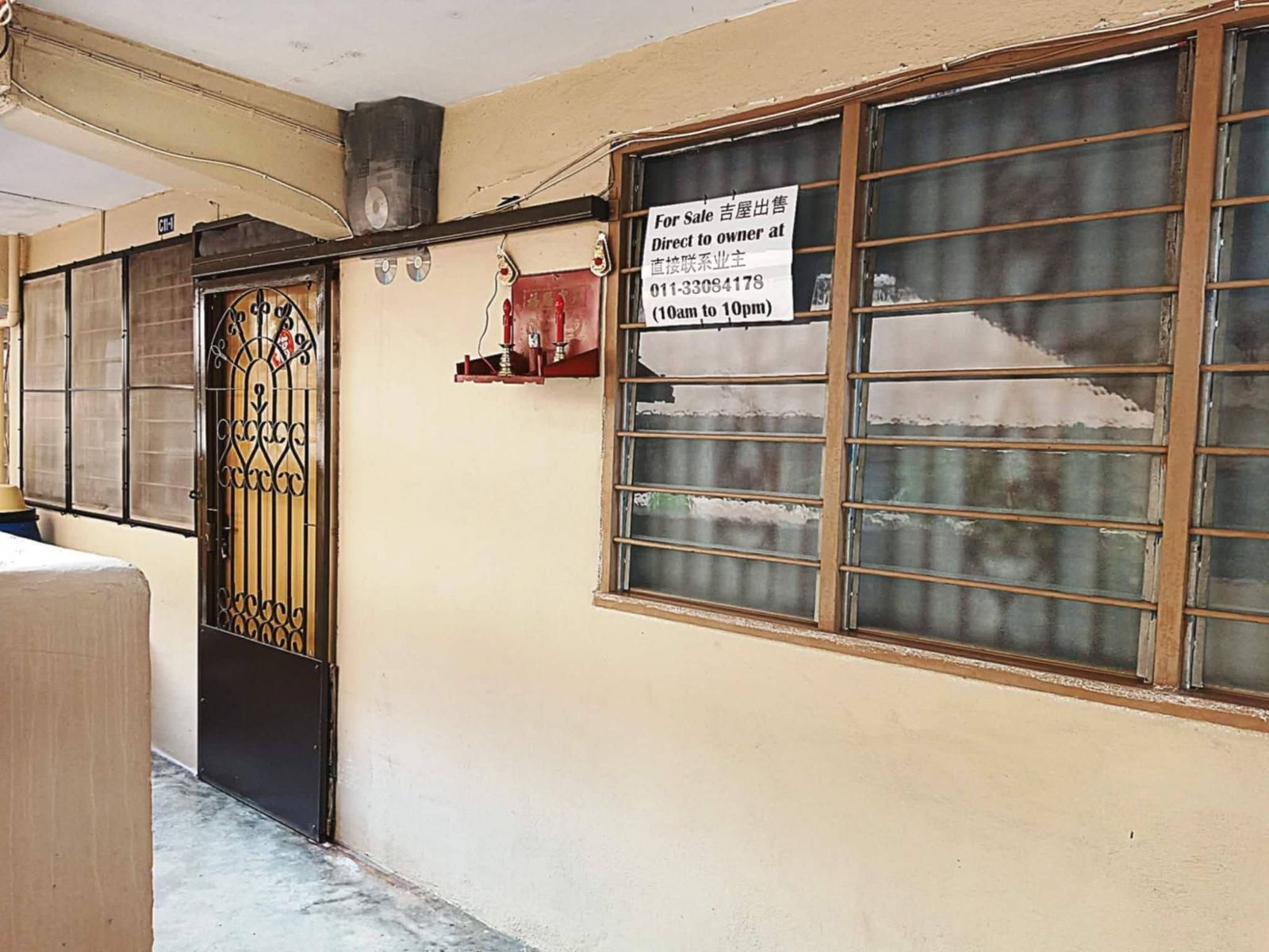 Affordable, very clean and bright 2-bedroom Flat in Melaka Center (first floor, corner lot) - Image 1