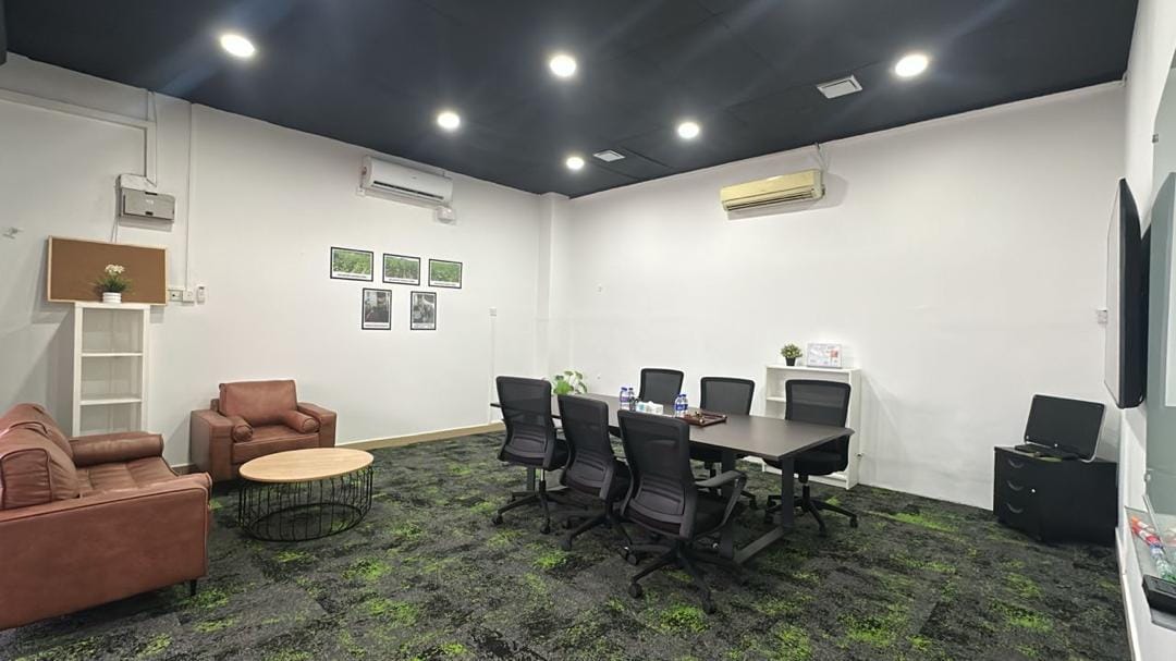 Sunsuria avenue Kota damansara Shop lot first floor for rent no lift 没有电梯楼上的店铺出租 - Image 3