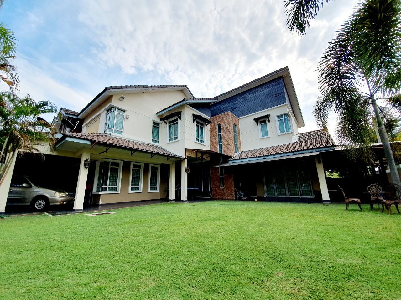 2 STOREY SEMI DETACHED HOUSE CORNER LOT TAMAN IMPIAN PUTRA BANDAR SERI PUTRA, BANGI - Image 1