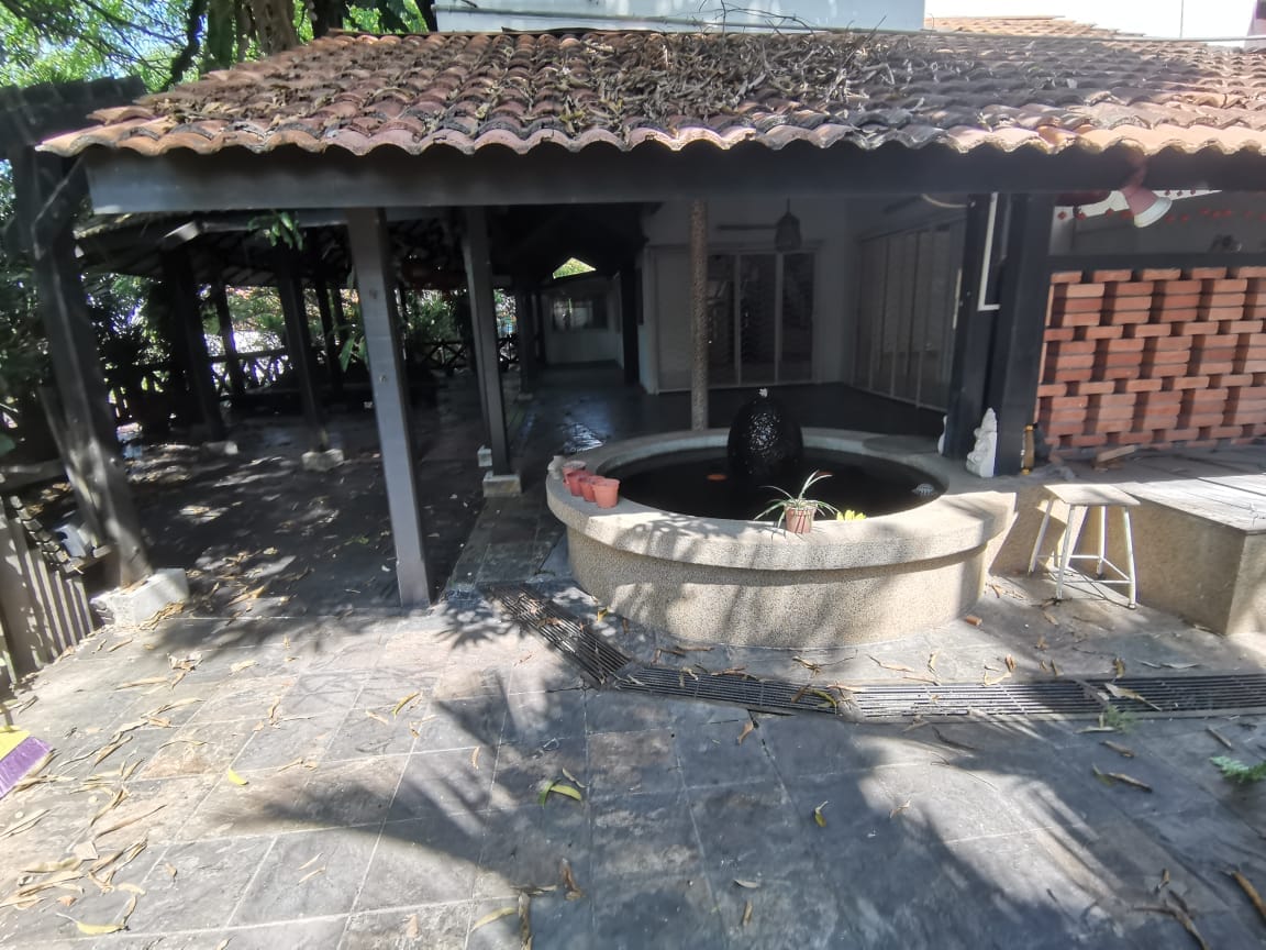 Section 12 PJ Spacious Bungalow For Sale - Image 23