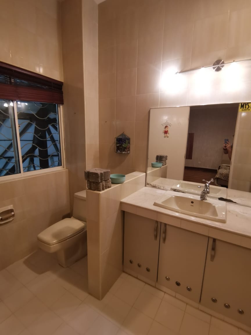 Section 12 PJ Spacious Bungalow For Sale - Image 18