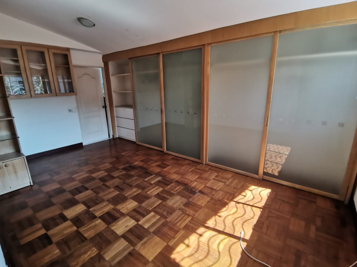 Section 12 PJ Spacious Bungalow For Sale - Image 12