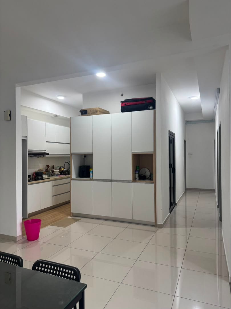Hiding gems Spacious 3+1 Rooms 2 Bathrooms at Seri Kembangan - Image 5