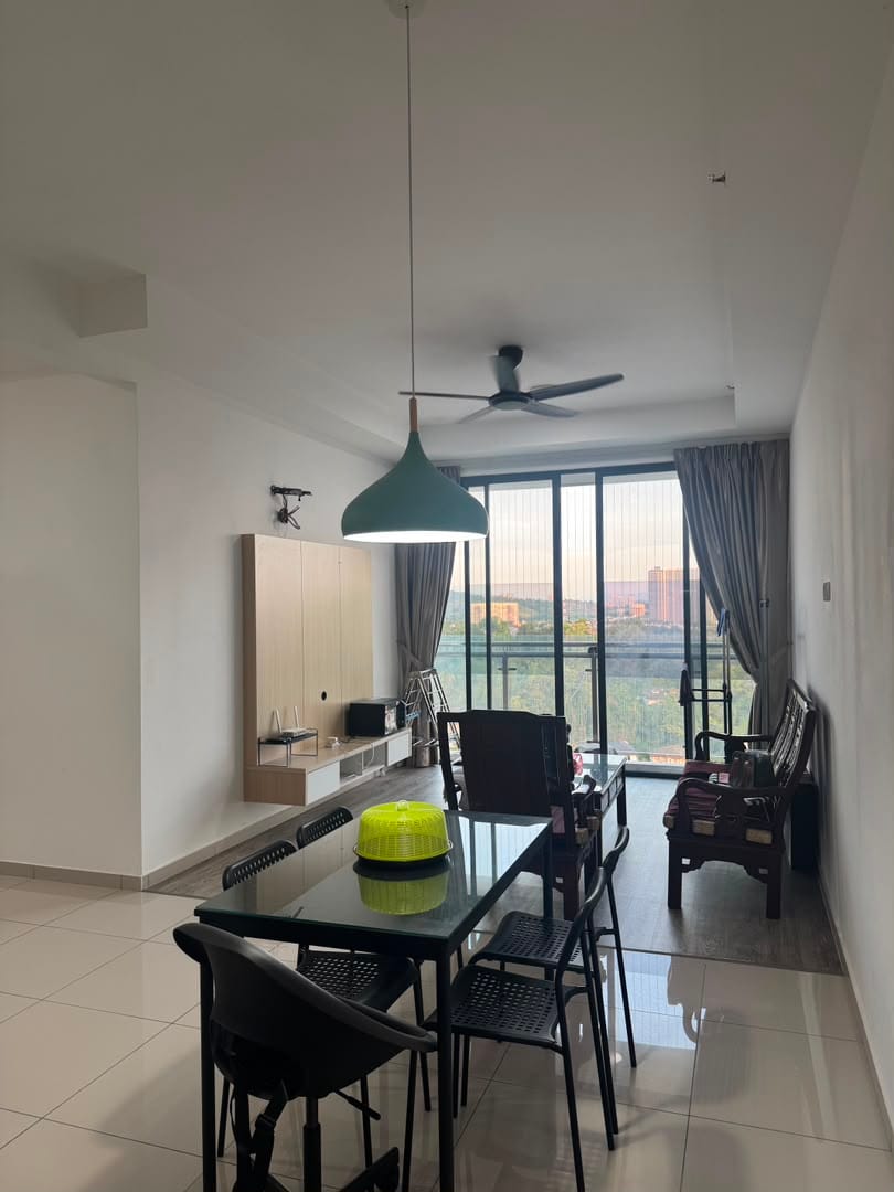 Hiding gems Spacious 3+1 Rooms 2 Bathrooms at Seri Kembangan - Image 3
