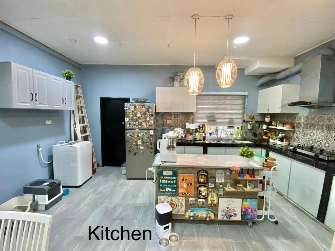 Kitchen - 2.5 Storey Fully Renovated Terrace House @ Taman Muhibbah Saleng, Senai – Freehold Non-Bumi RM499K - Image 1