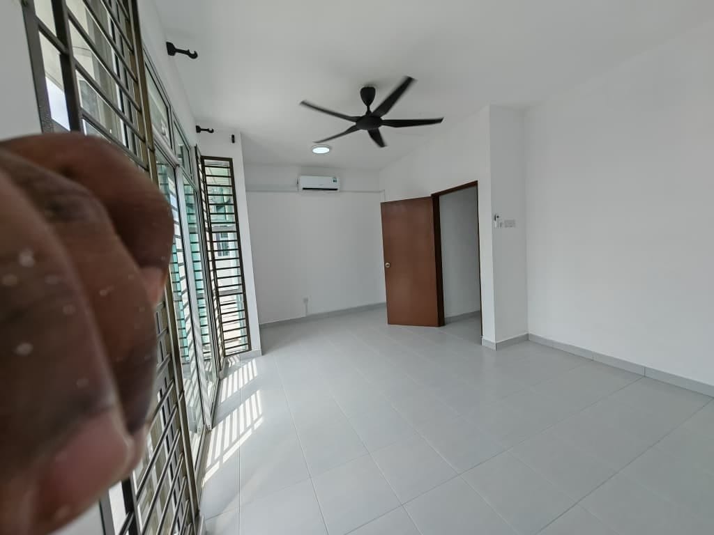 Living room - Taman Pulai Mutiara 2 Skudai Double Storey House for Sale | RM580K - Image 2