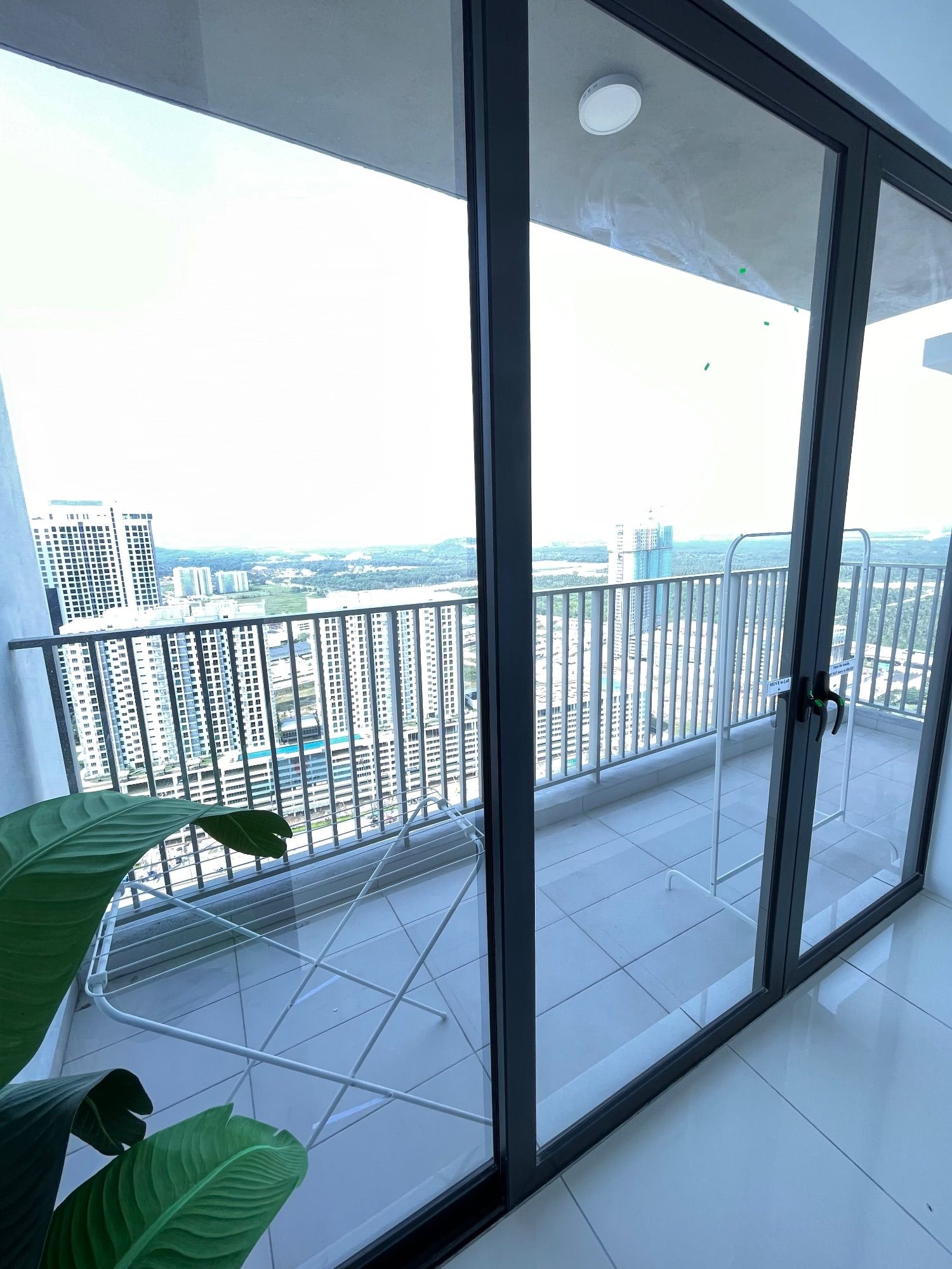 Vertu Resort Batu Kawan FOR SALE | Direct Owner | High Floor | 2 Car Parks - Image 2