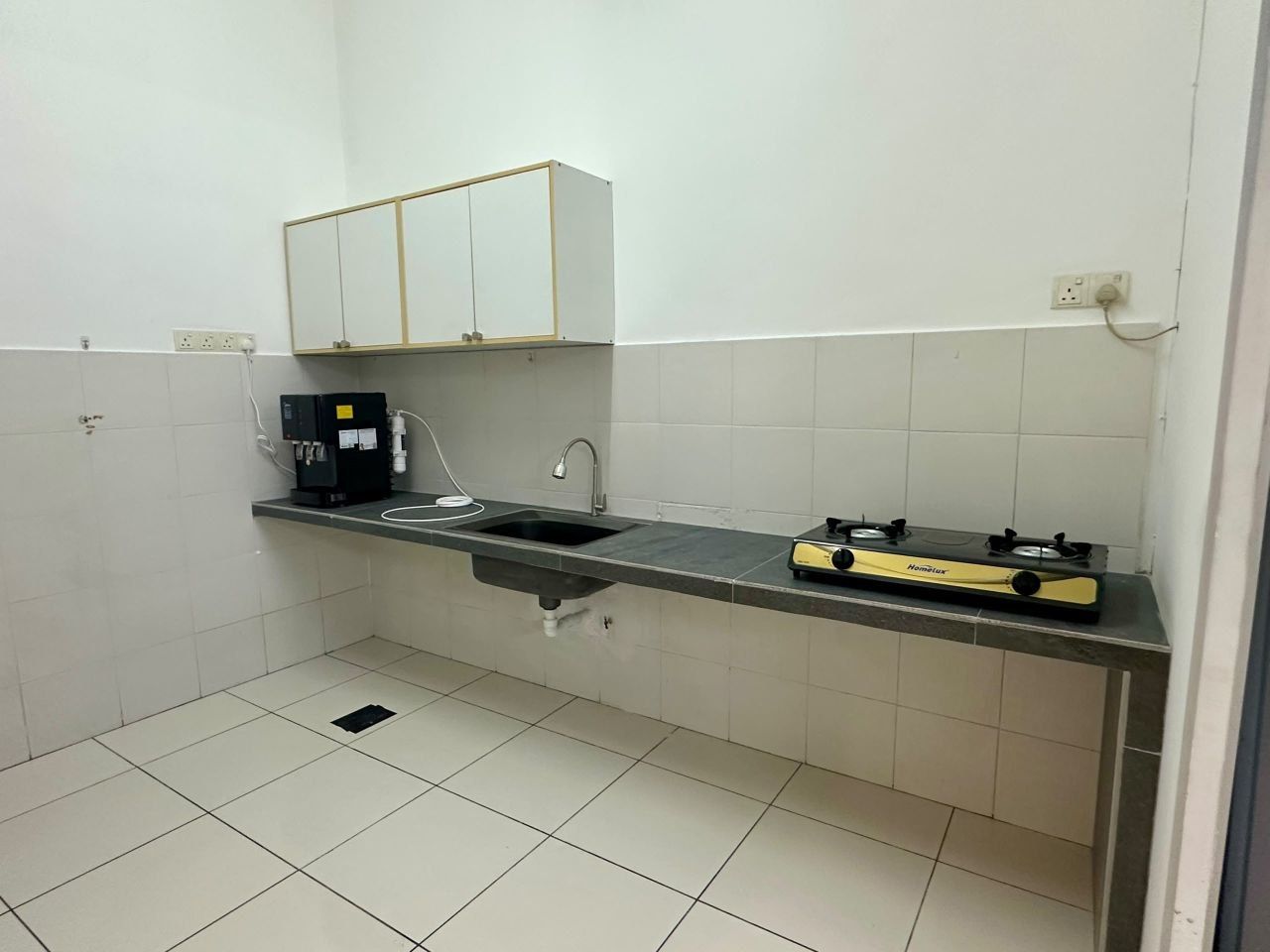 Kitchen - NUSA SENTRAL Double Storey Terraced 4 Bedroom For Rent - Image 9