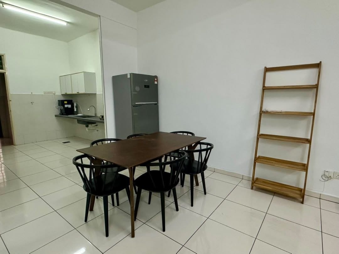 Dining - NUSA SENTRAL Double Storey Terraced 4 Bedroom For Rent - Image 5