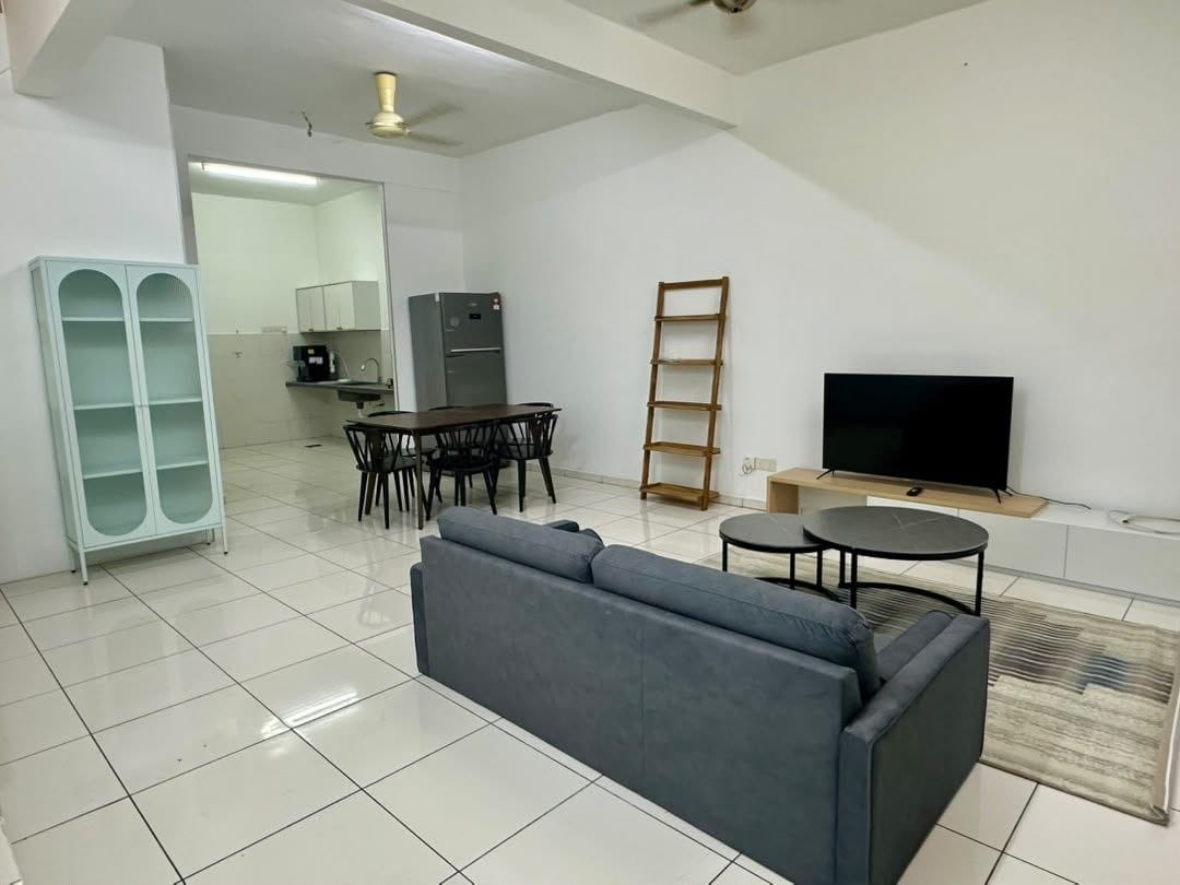 Living room - NUSA SENTRAL Double Storey Terraced 4 Bedroom For Rent - Image 7