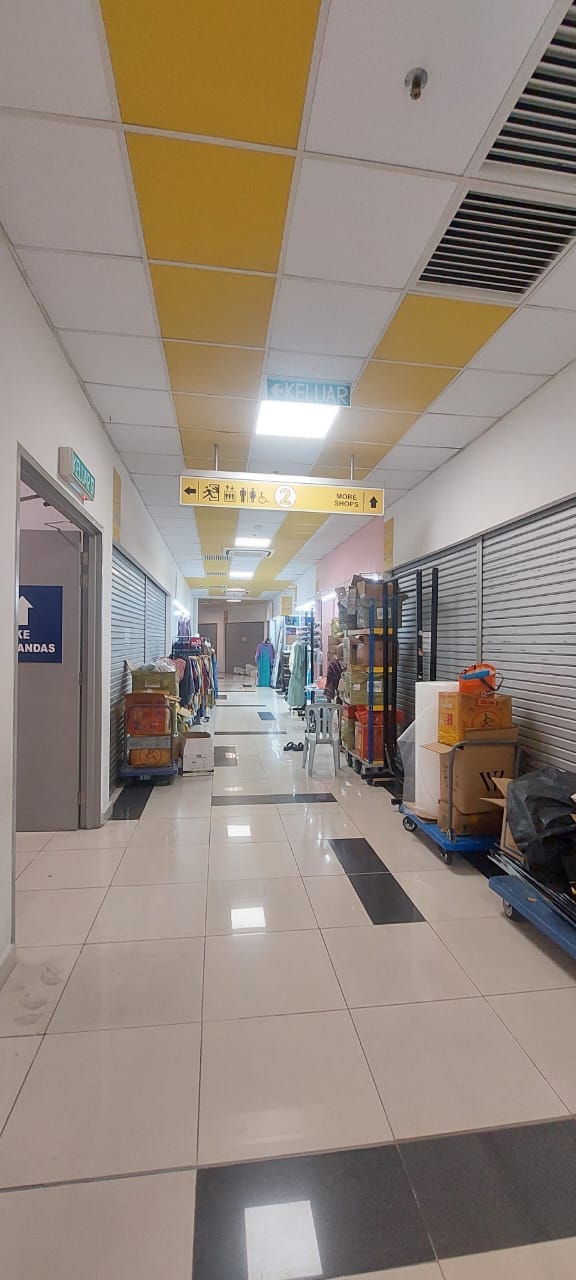 Low-Cost Storage / Pickup Point at GM Klang I Near to Elevator | Can Move in Immediately - Image 5