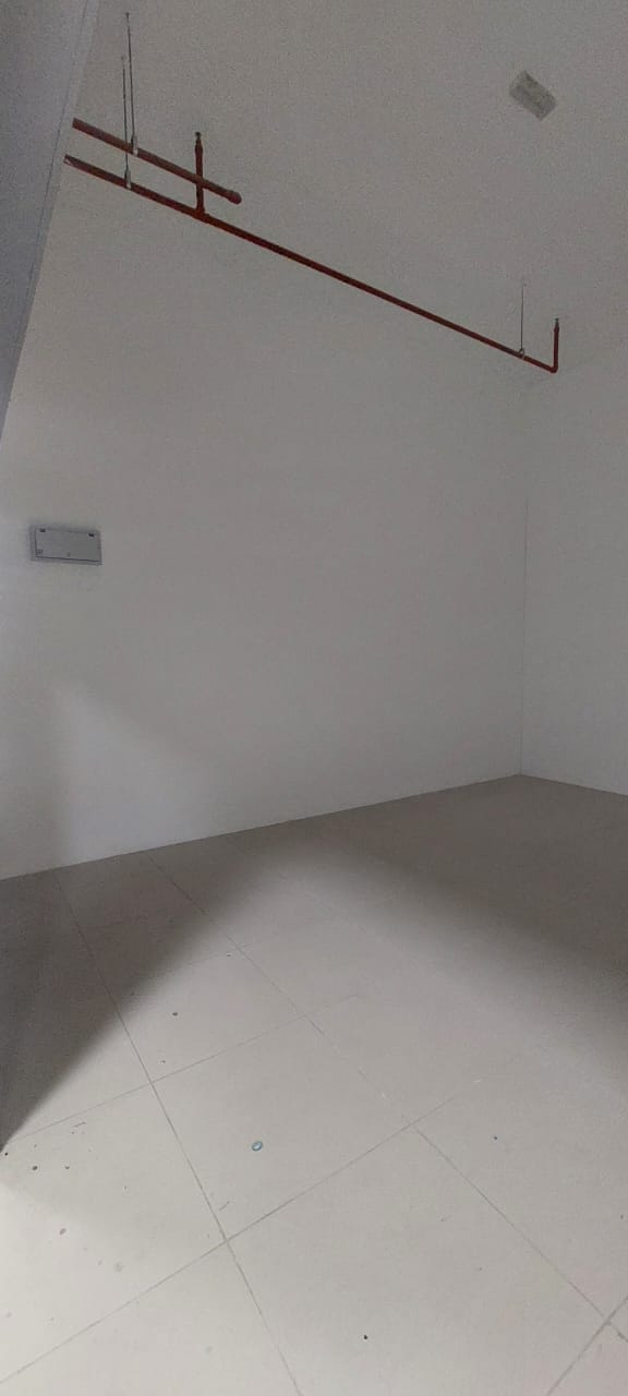 Low-Cost Storage / Pickup Point at GM Klang I Near to Elevator | Can Move in Immediately - Image 3