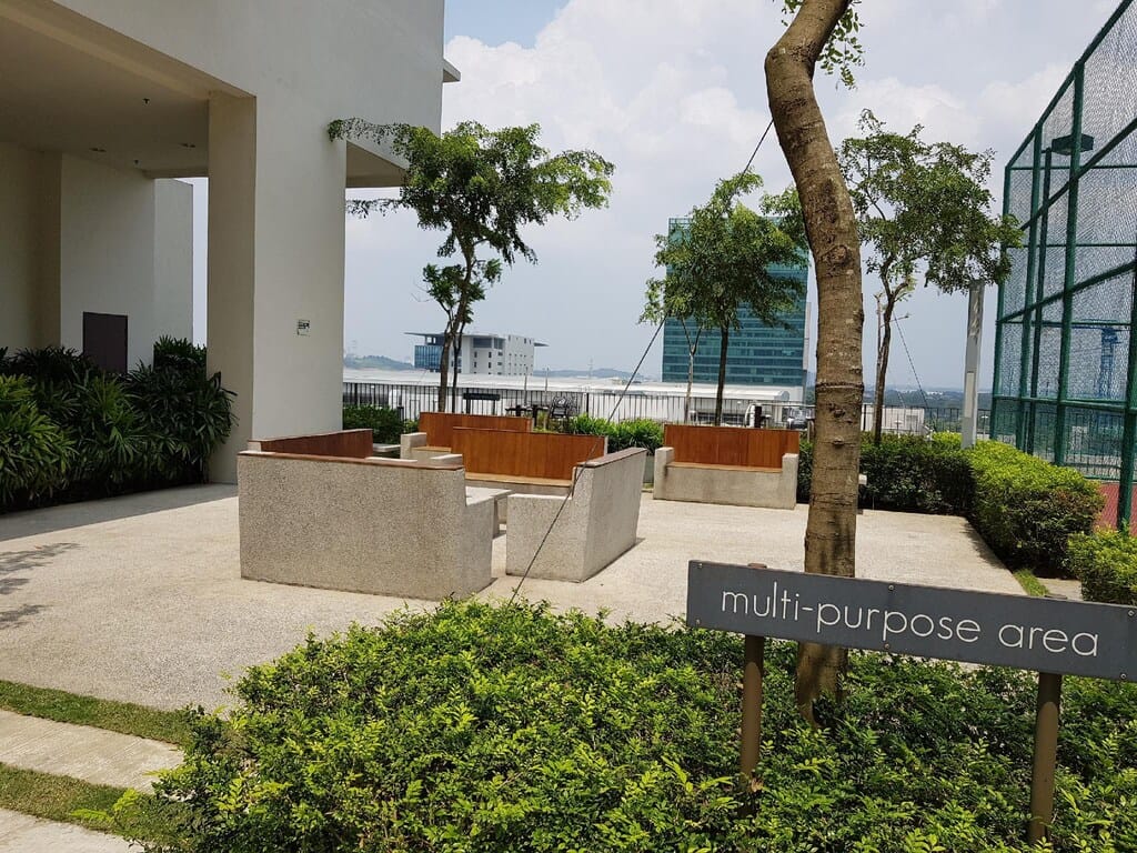 Freehold 1-Bedroom SOFO Unit at Trefoil Setia Alam for Sale - Image 10