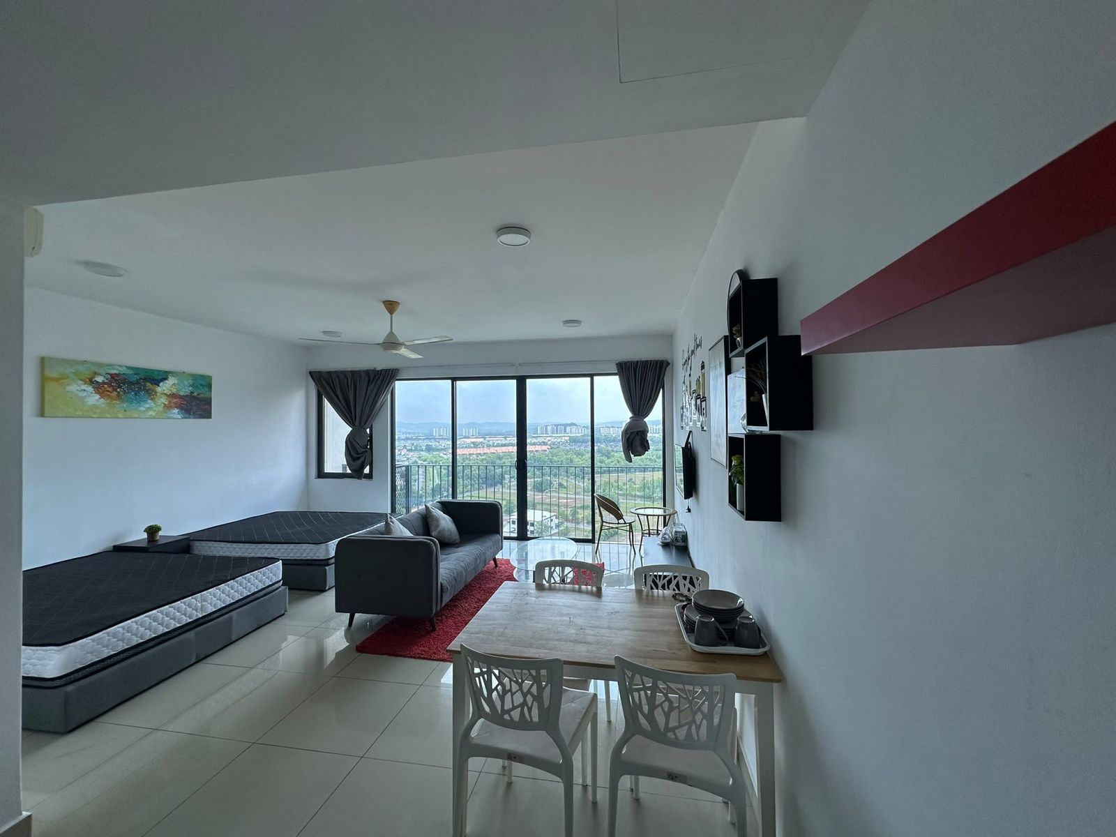 Freehold 1-Bedroom SOFO Unit at Trefoil Setia Alam for Sale - Image 2