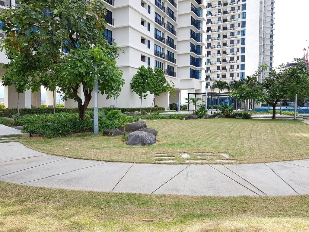 Freehold 1-Bedroom SOFO Unit at Trefoil Setia Alam for Sale - Image 9