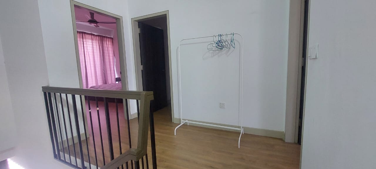FULLY FURNISHED | 2 STOREY INTERMEDIATE, ELMINA VALLEY 1 | PRICED TO SELL FAST - Image 8