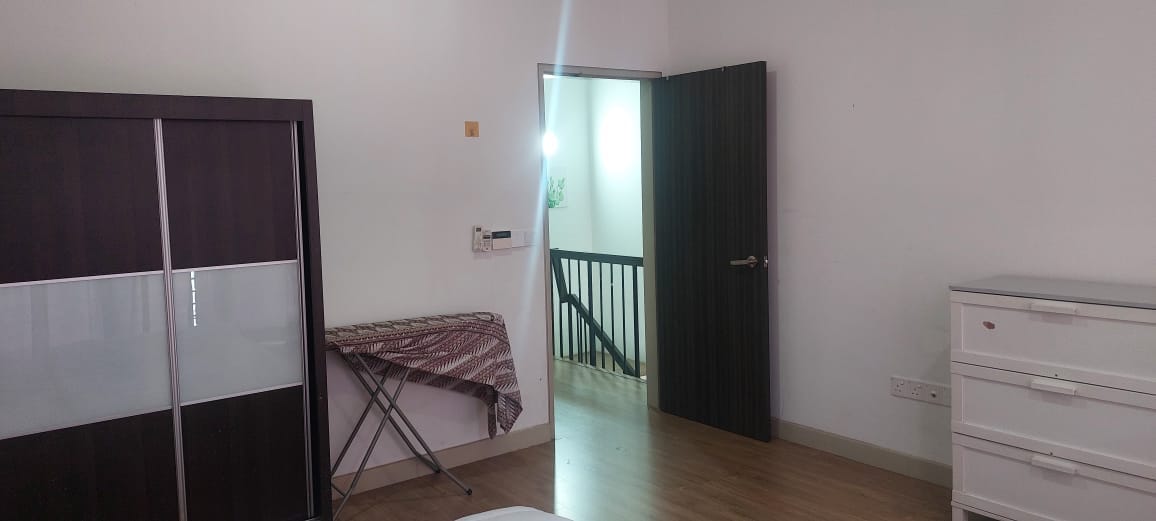 FULLY FURNISHED | 2 STOREY INTERMEDIATE, ELMINA VALLEY 1 | PRICED TO SELL FAST - Image 9