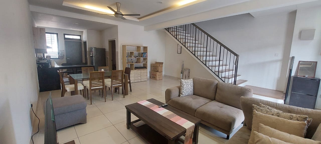 FULLY FURNISHED | 2 STOREY INTERMEDIATE, ELMINA VALLEY 1 | PRICED TO SELL FAST - Image 2