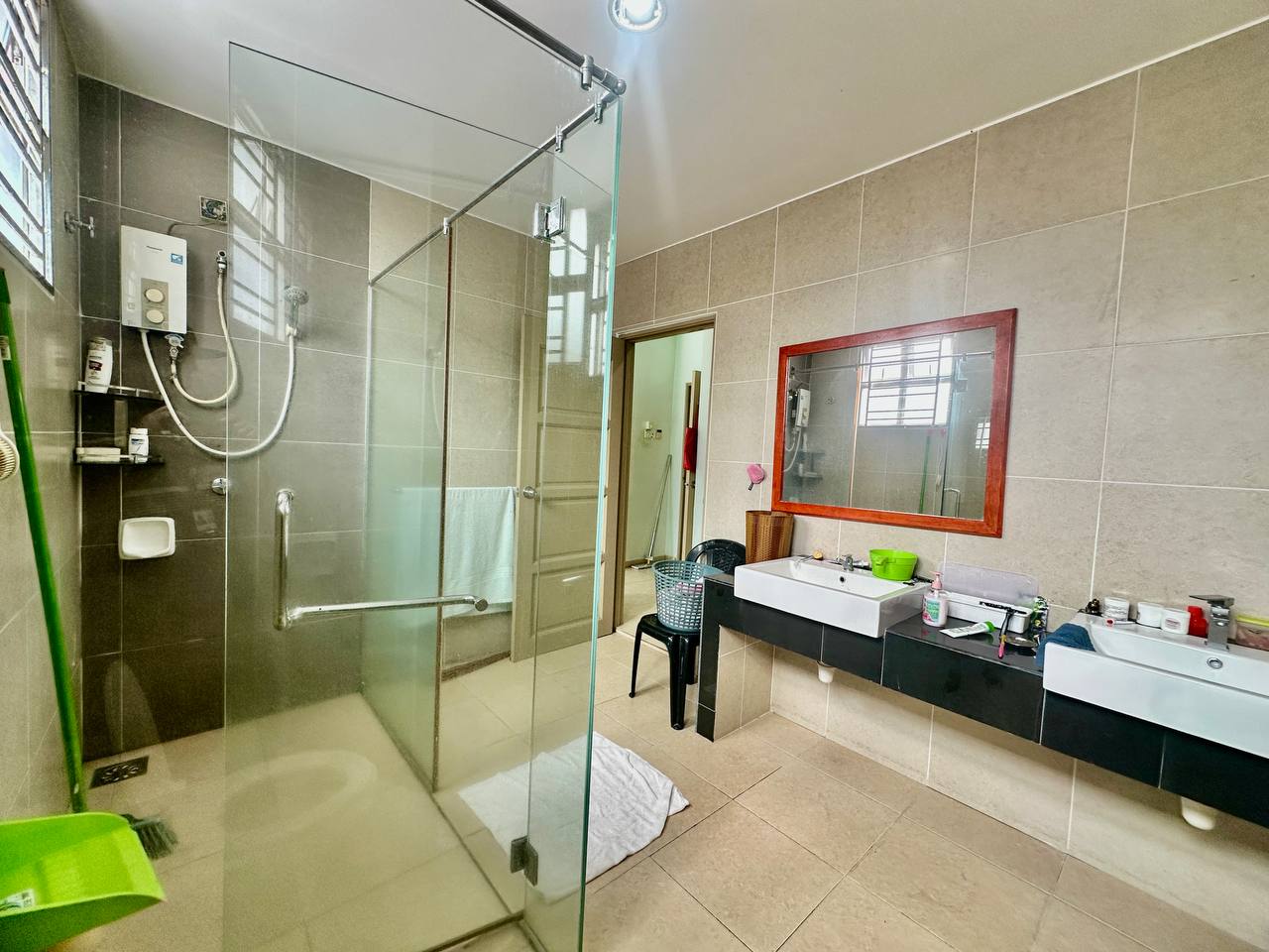 NICE UNIT, DOUBLE STOREY SEMI D NILAI SPRING VILLAS ALPHA FOR SALE. - Image 28