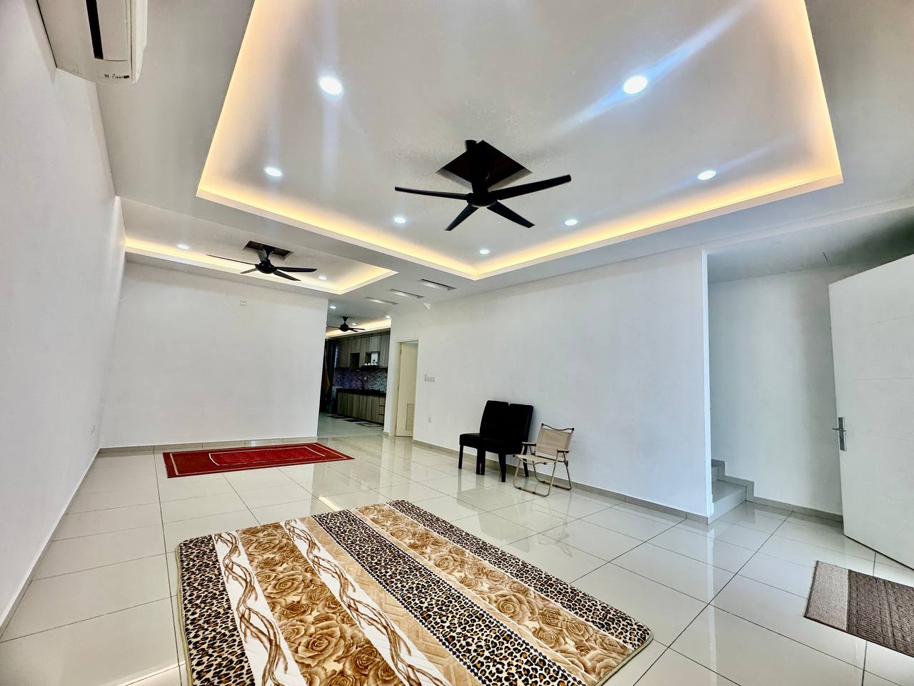 RENOVATED, BRAND NEW Double Storey Ara Sendayan 2 (Barinda), Bandar Sri Sendayan. - Image 4