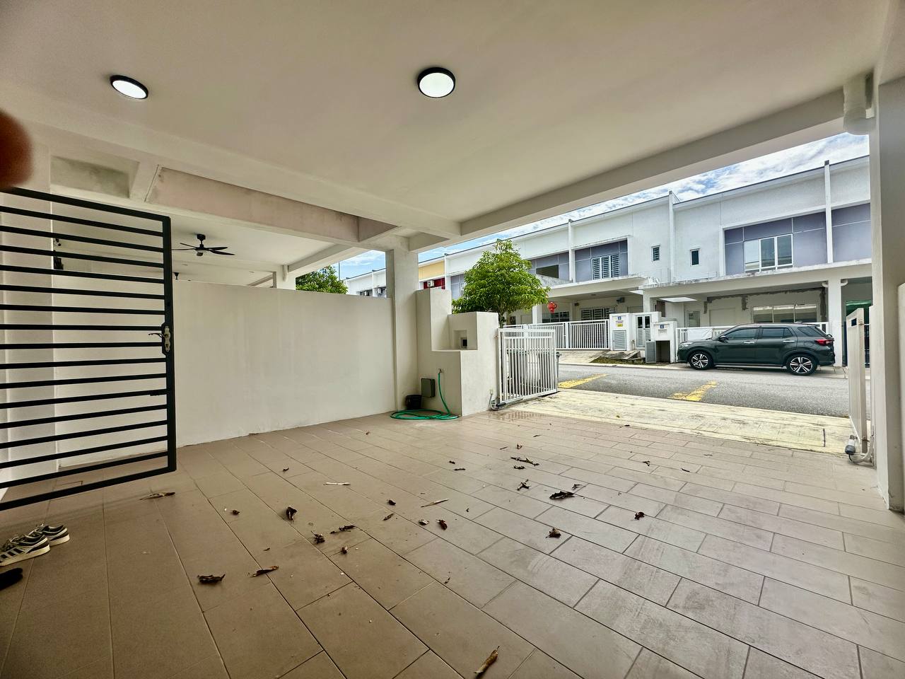 RENOVATED, BRAND NEW Double Storey Ara Sendayan 2 (Barinda), Bandar Sri Sendayan. - Image 3