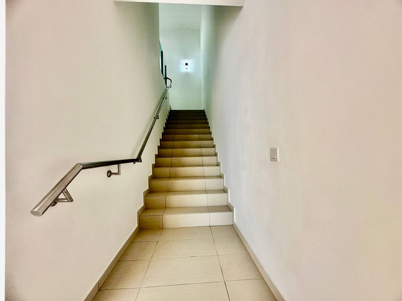 RENOVATED, BRAND NEW Double Storey Ara Sendayan 2 (Barinda), Bandar Sri Sendayan. - Image 6