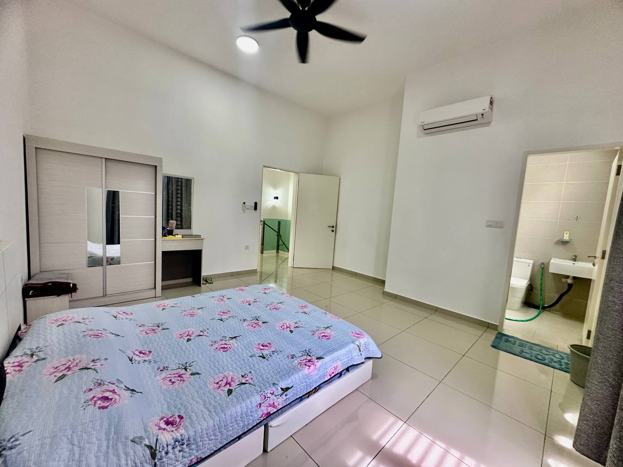 RENOVATED, BRAND NEW Double Storey Ara Sendayan 2 (Barinda), Bandar Sri Sendayan. - Image 17