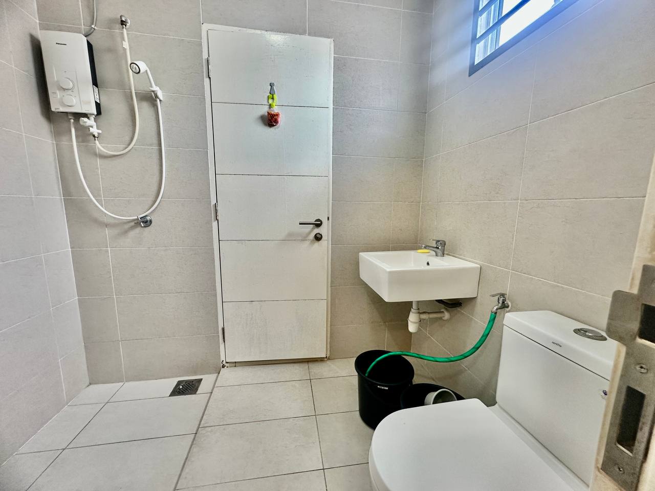 RENOVATED, BRAND NEW Double Storey Ara Sendayan 2 (Barinda), Bandar Sri Sendayan. - Image 11