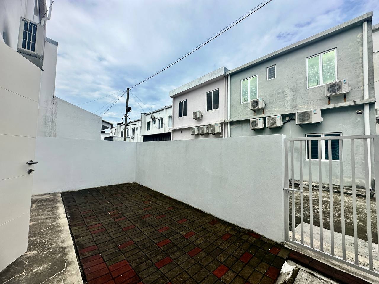 RENOVATED, BRAND NEW Double Storey Ara Sendayan 2 (Barinda), Bandar Sri Sendayan. - Image 12