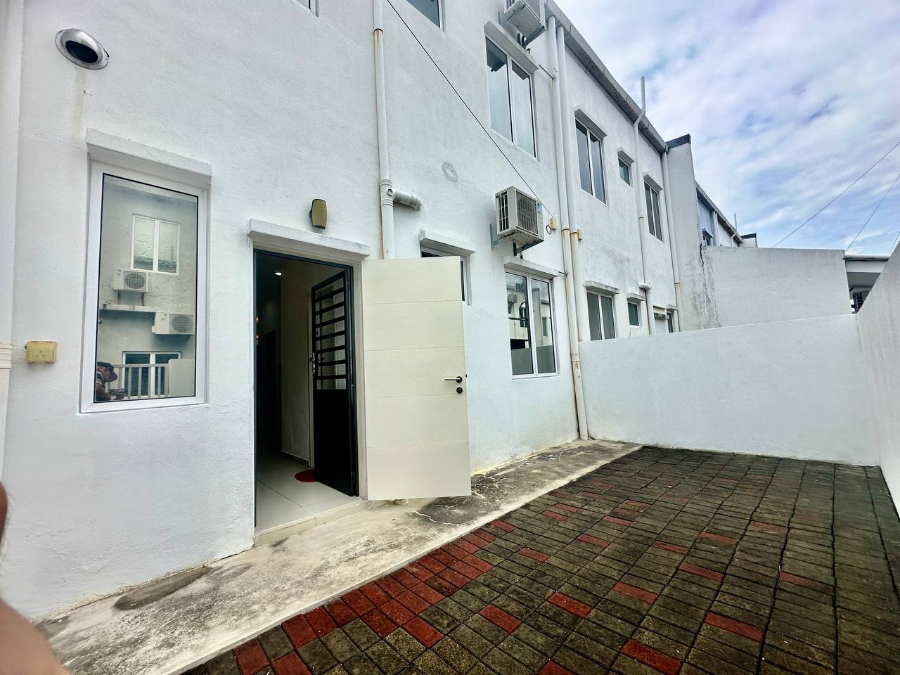RENOVATED, BRAND NEW Double Storey Ara Sendayan 2 (Barinda), Bandar Sri Sendayan. - Image 13