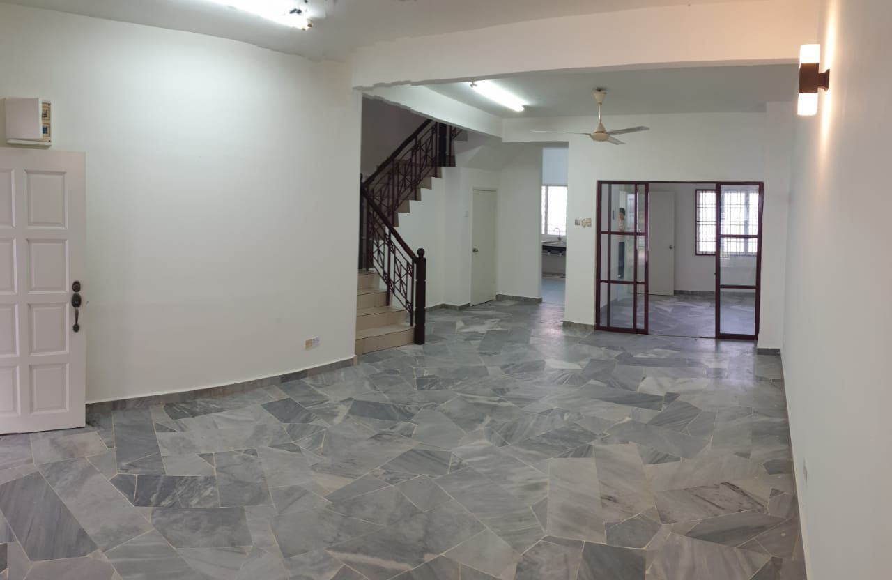 Subang jaya Selangor terrace house landed house for sell double storey house usj 3b usj3b for sell - Image 1