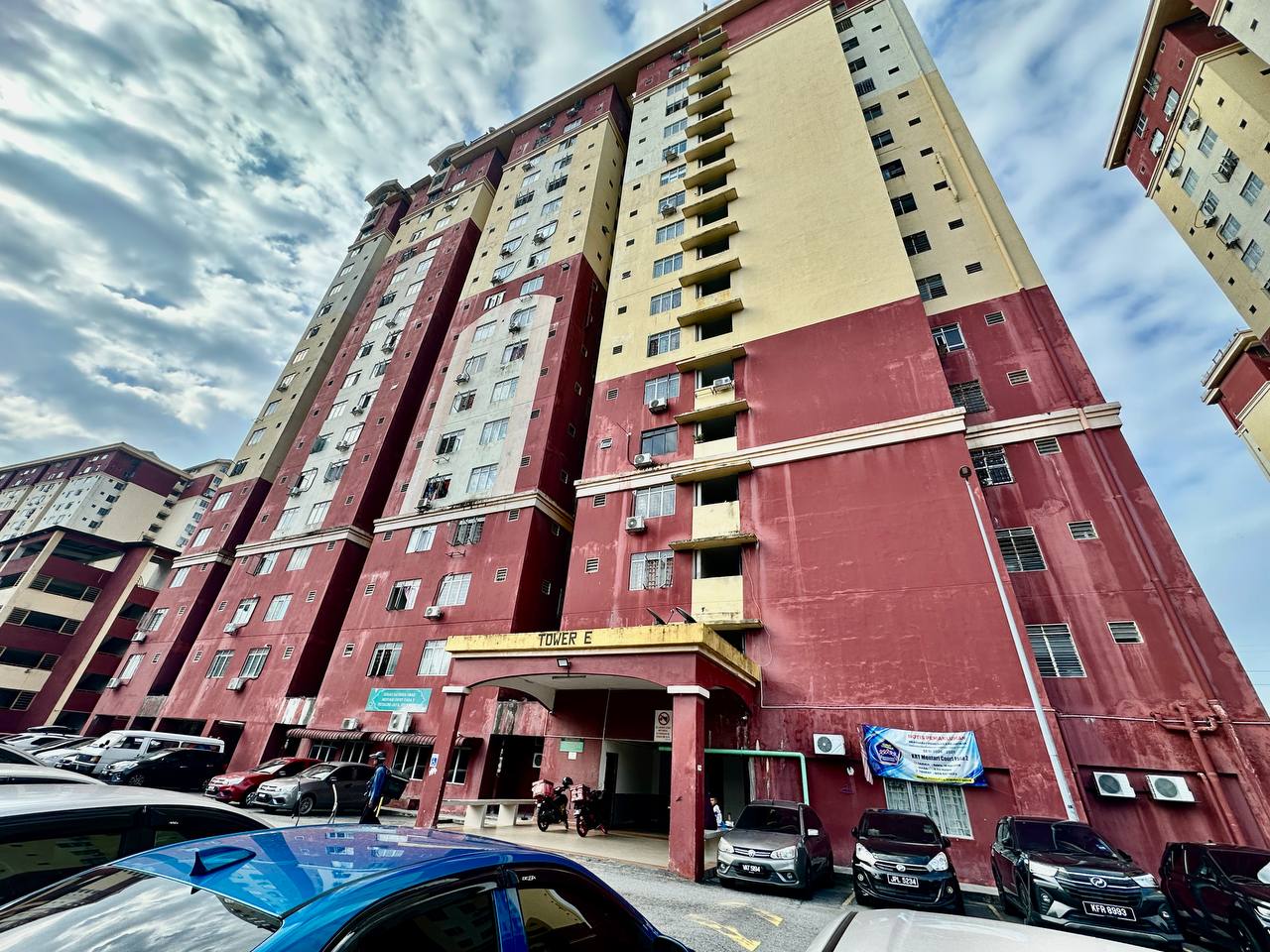 Blok E, Mentari Court Apartment Bandar Sunway, Petaling Jaya. (Ready Tenant) - Image 1