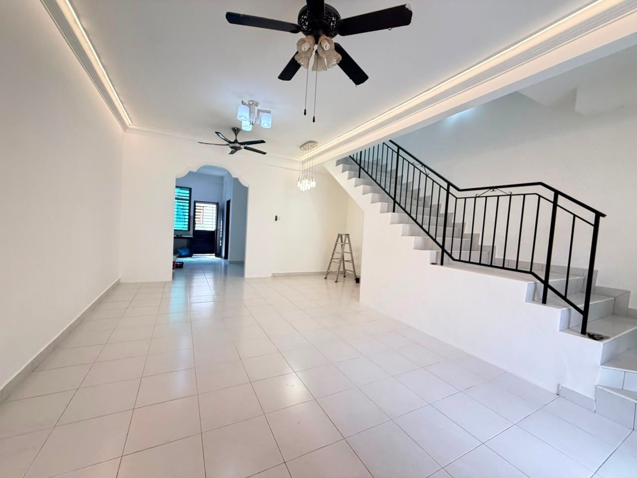 JALAN SCIENTEX JAYA 7 Double Storey Terraced 4 Bedroom For Sale - Image 1