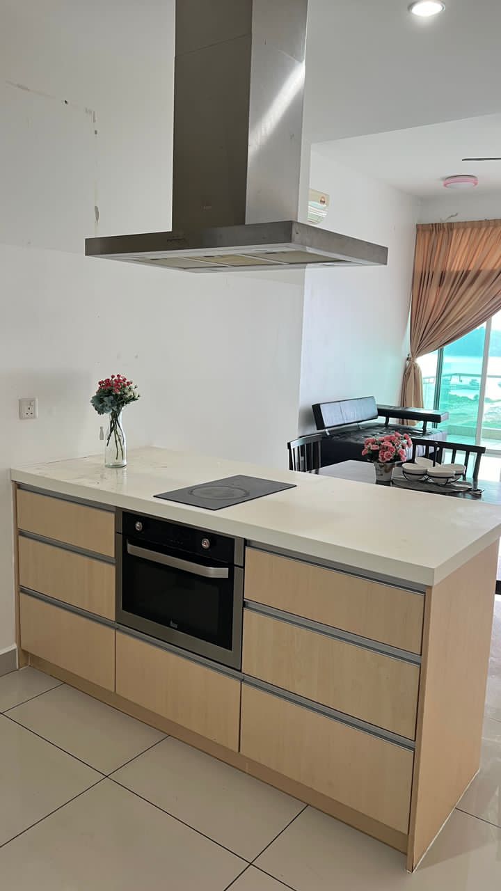 SOUTHBAY PLAZA CONDO FOR RENT - Available Now 2026 July  - Image 4