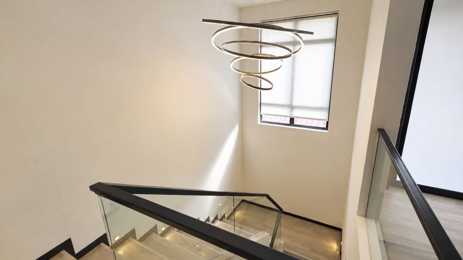 Modern Designed, Fully Renovated & Furnished 2 Storey Bungalow - Image 13