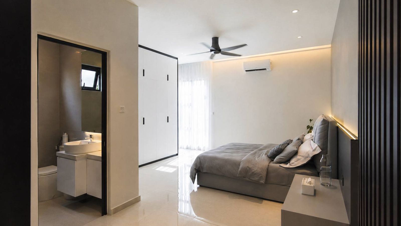 Bedroom - Modern Designed, Fully Renovated & Furnished 2 Storey Bungalow - Image 16