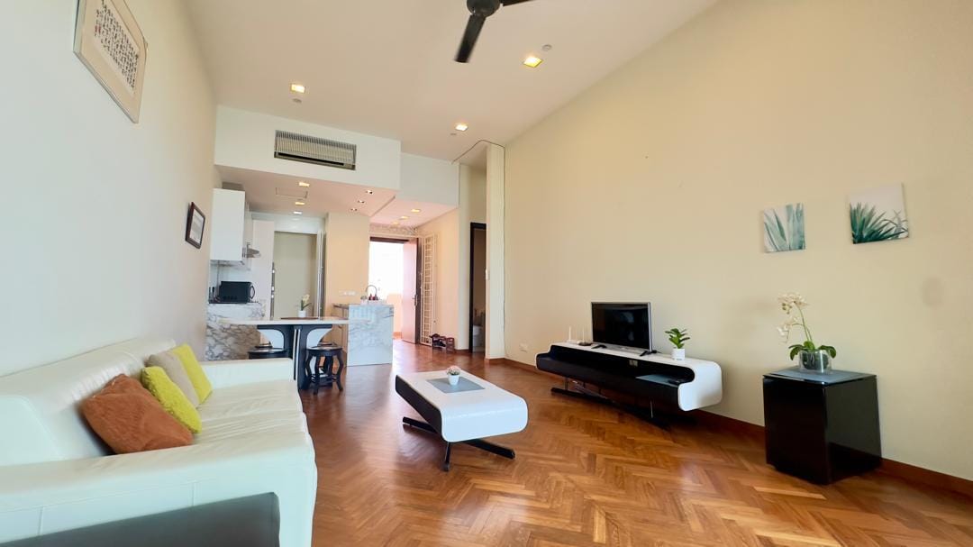 Straits Quay (The Suites at Waterside), Block E lower floor unit 1093sf - Image 7
