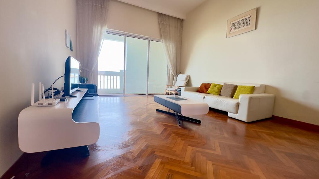 Straits Quay (The Suites at Waterside), Block E lower floor unit 1093sf - Image 3