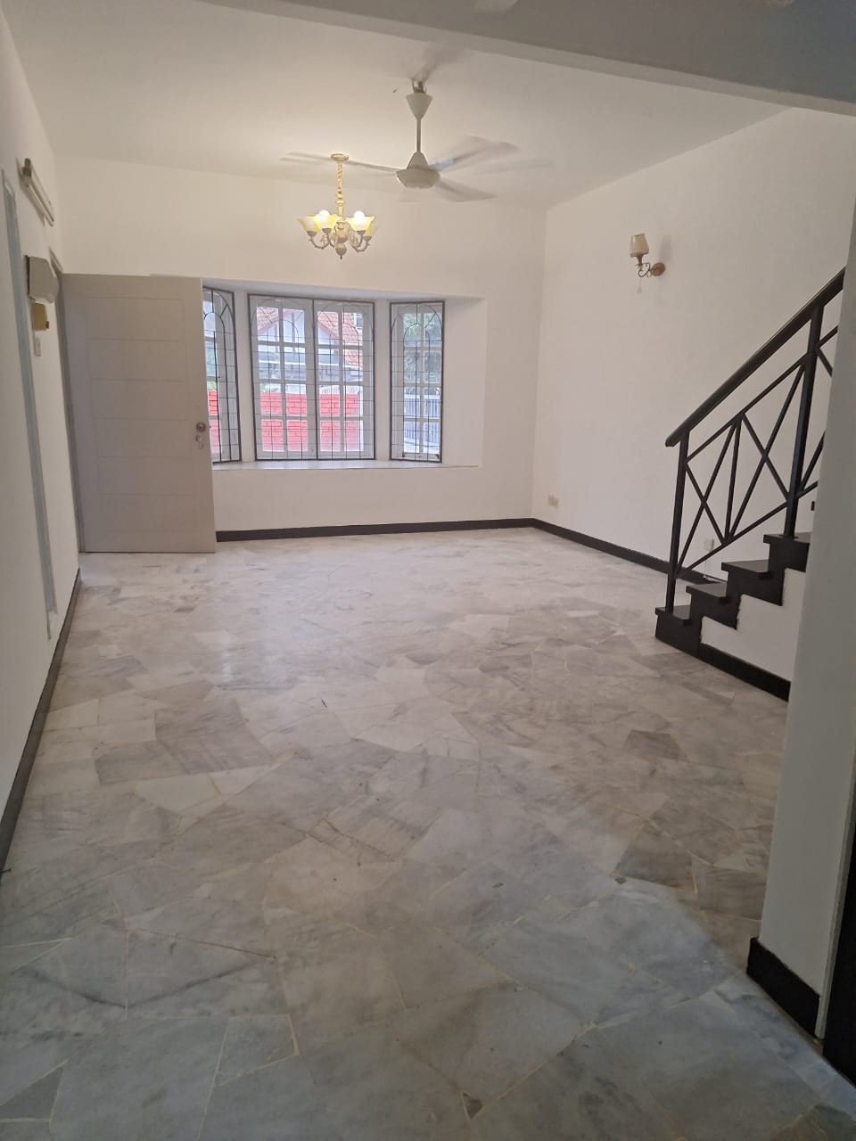 Subang jaya Selangor USj 6 USJ6 1.5 storey terrace house landed house for sell Subang jaya  - Image 9