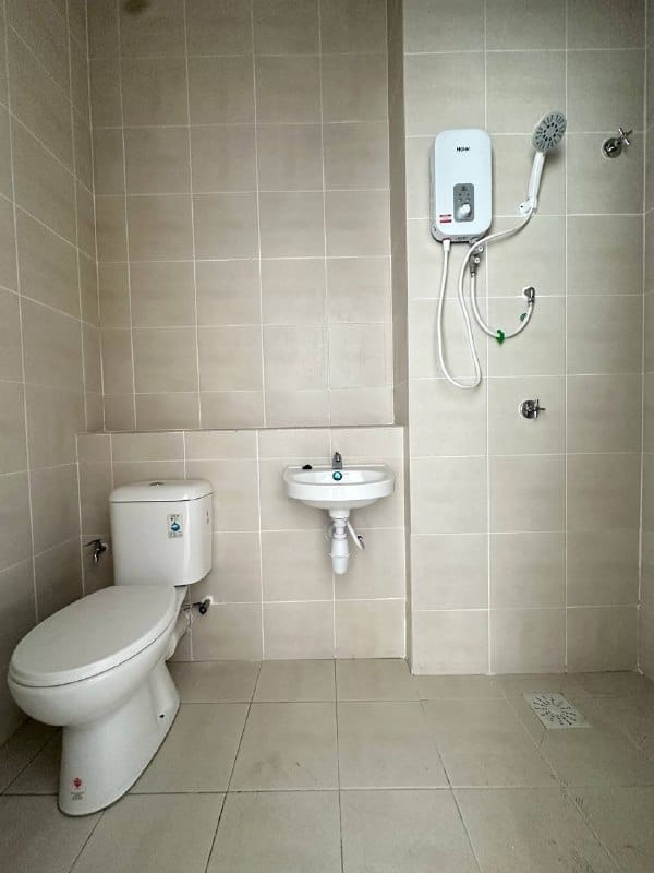 Bathroom - Brand New Residensi Adelia 4 Bangi Avenue – Facing Open, 3R3B, Freehold, RM325K Net - Image 28