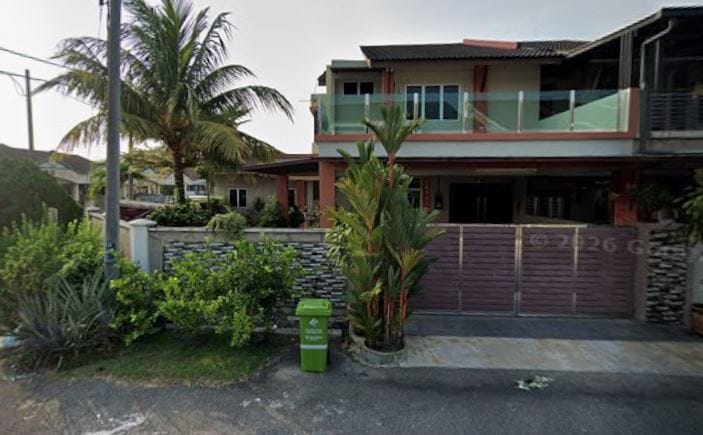 🔥 FOR SALE | Fully Renovated & Extended Corner Lot Unit in Kuantan! - Image 1