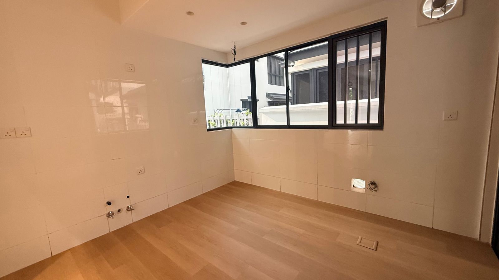 Renovated  Semi-D in Setia Arundina, Setia Alam For Sale | Vacant - Image 12