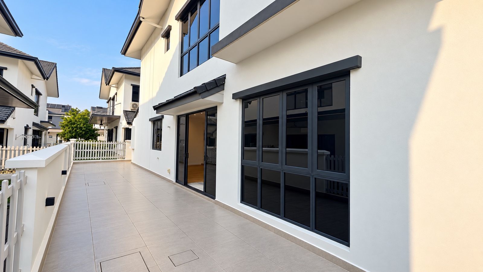 Renovated  Semi-D in Setia Arundina, Setia Alam For Sale | Vacant - Image 2