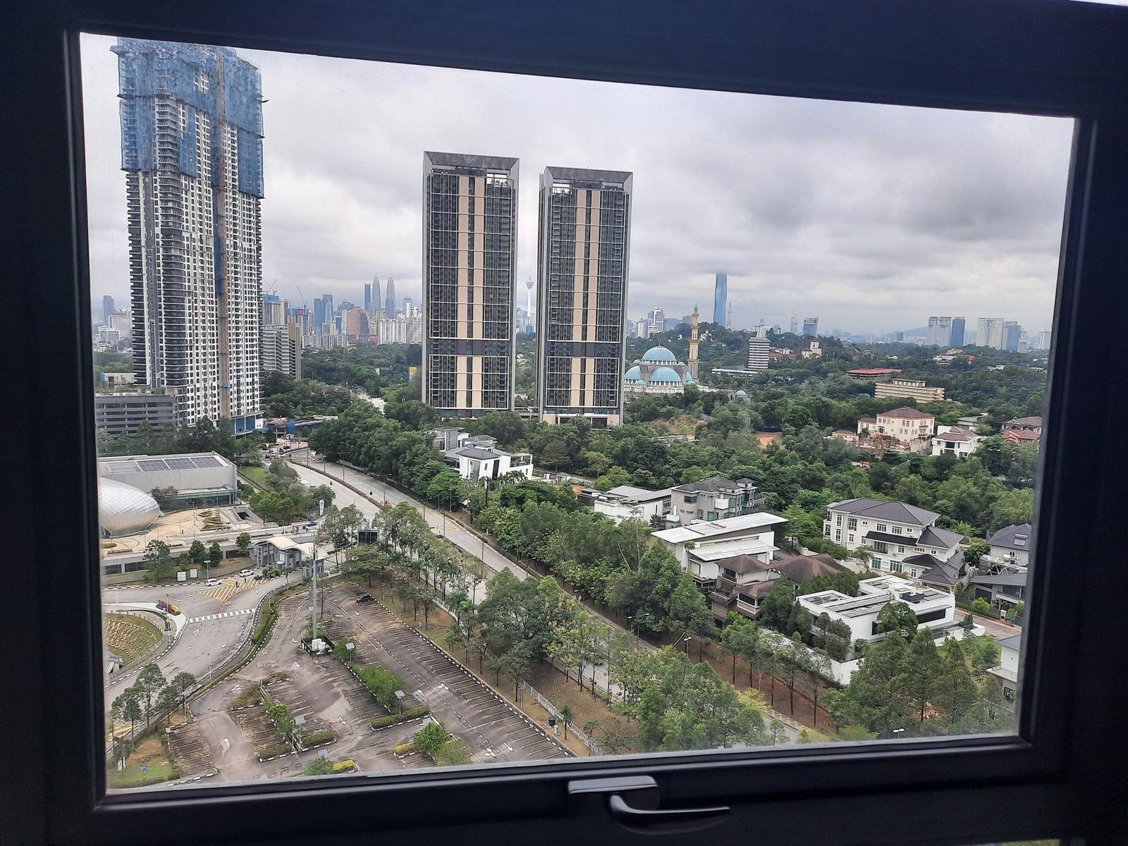 View - [Good for Rental Return] ARTE Mont Kiara, Fully-furnished Simplex for Sale - Image 15