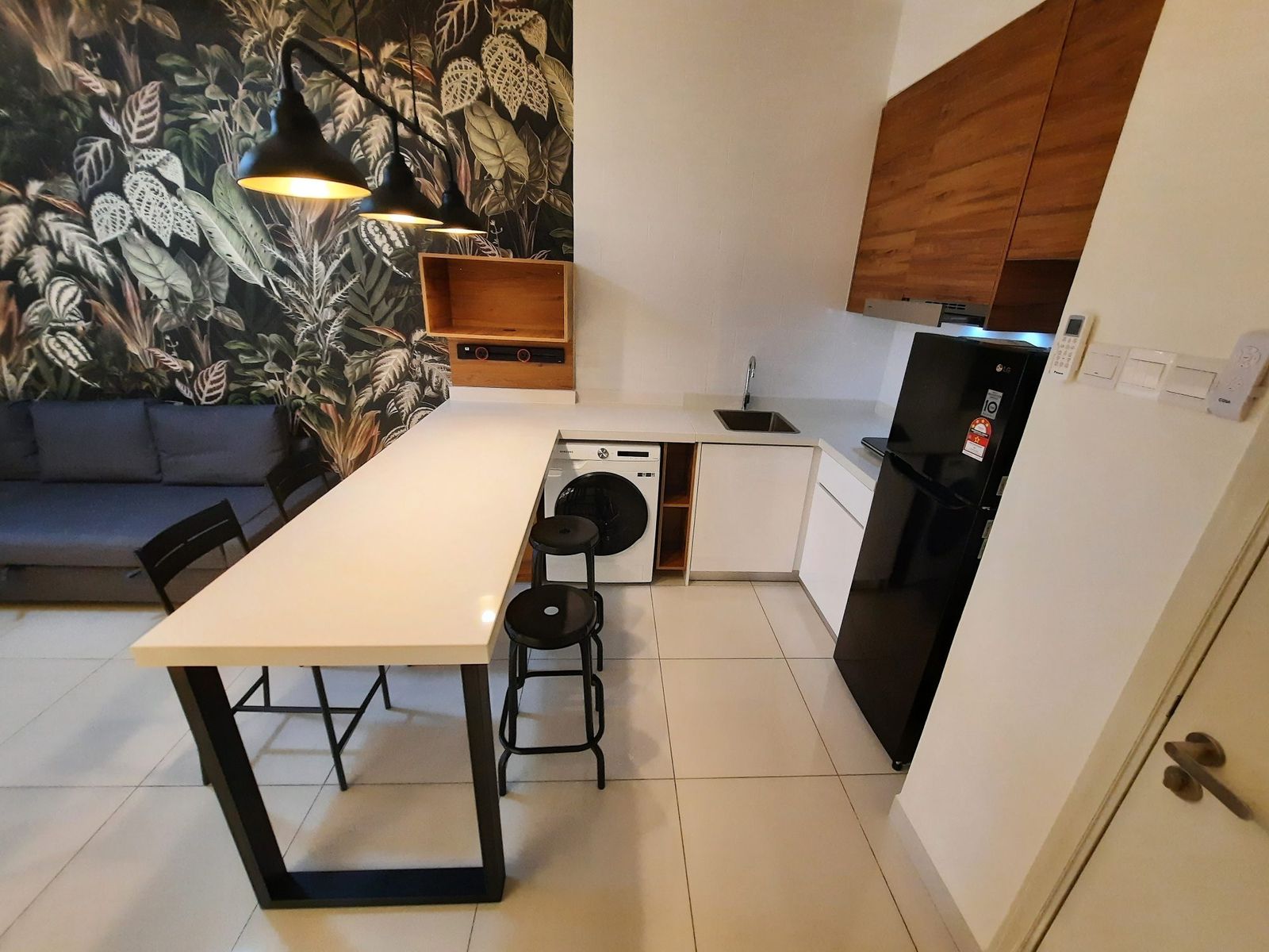 Kitchen - [Good for Rental Return] ARTE Mont Kiara, Fully-furnished Simplex for Sale - Image 5