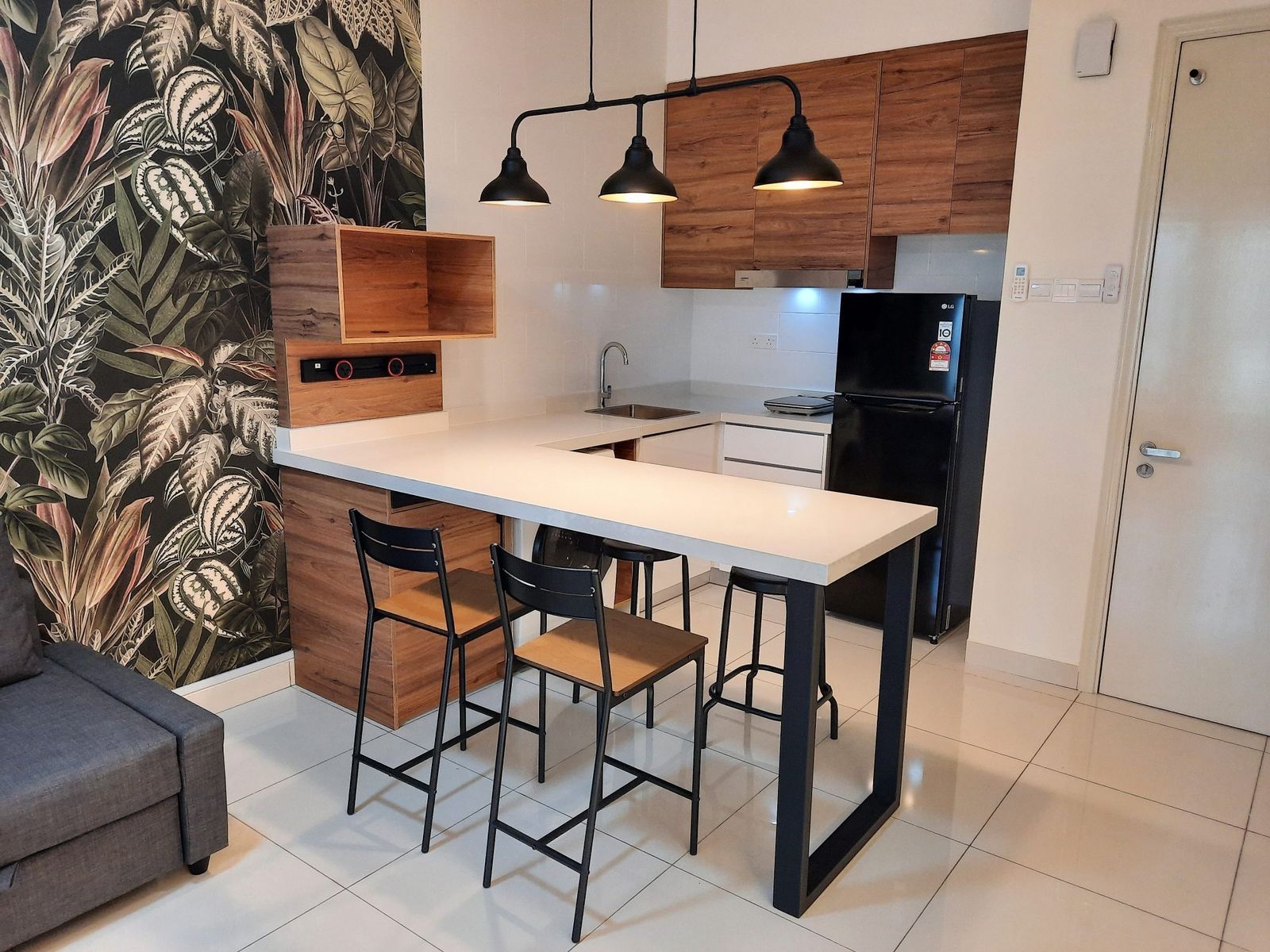 Kitchen - [Good for Rental Return] ARTE Mont Kiara, Fully-furnished Simplex for Sale - Image 4