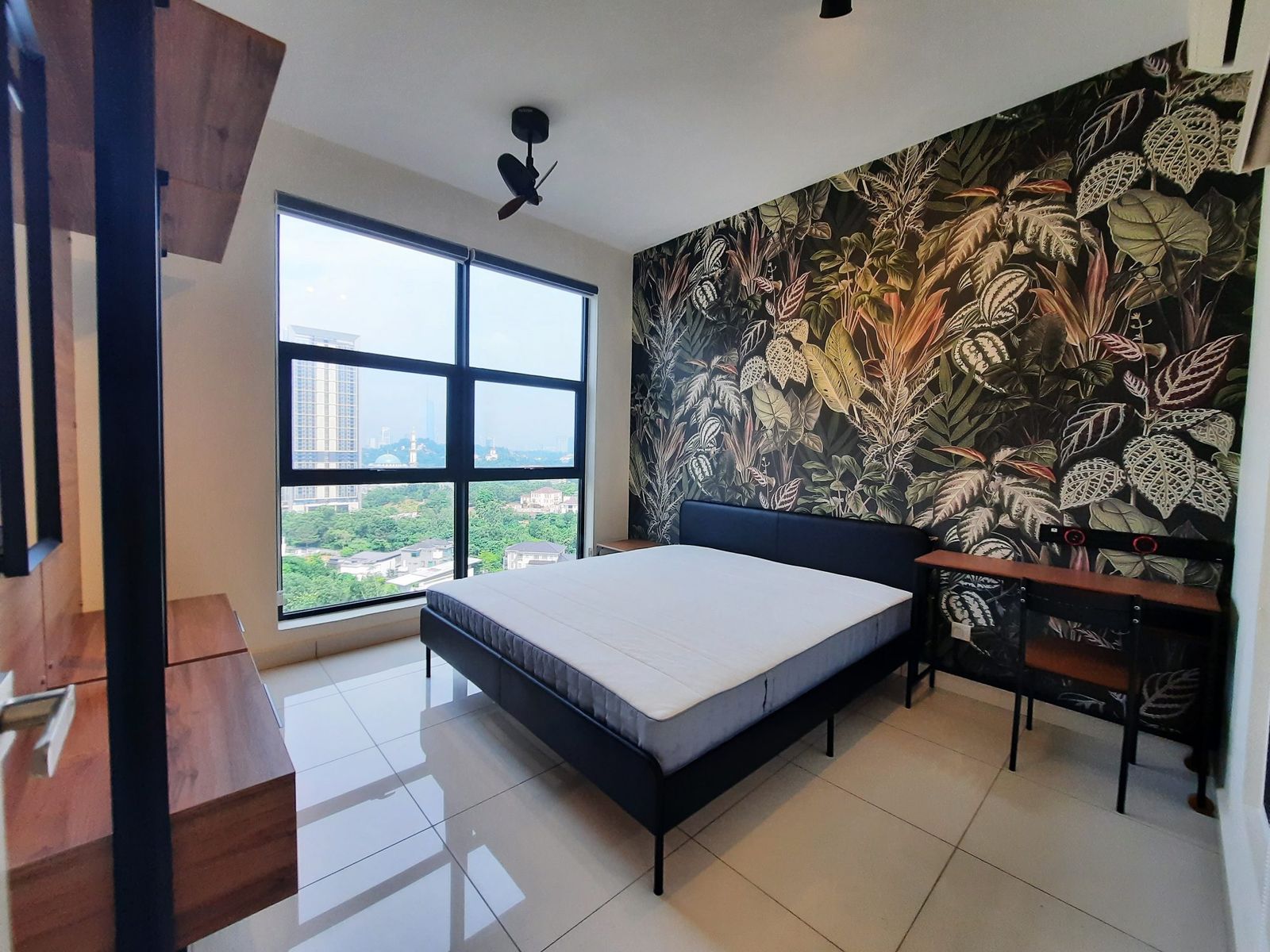 Master bedroom - [Good for Rental Return] ARTE Mont Kiara, Fully-furnished Simplex for Sale - Image 10