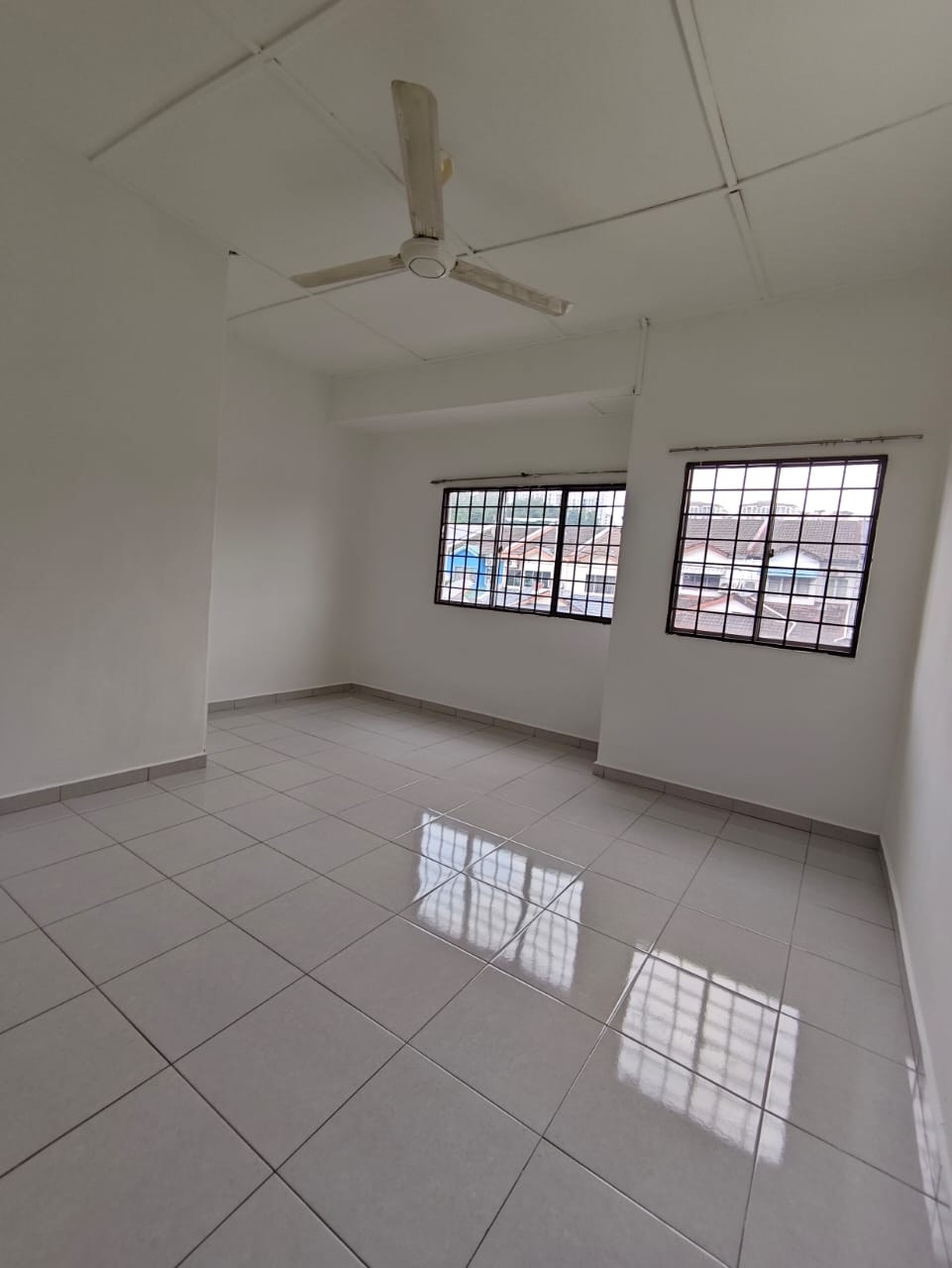2 Storey Terrace House Puchong Jaya For Sale - Image 2